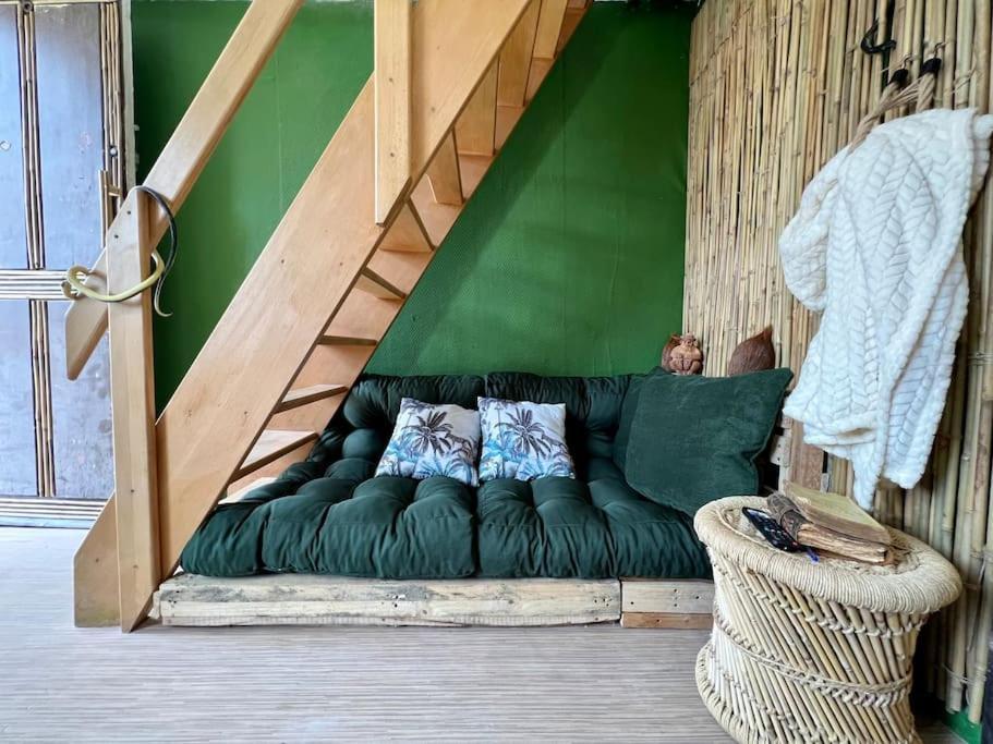 Nuit Dans La Jungle - Love Room Souppes-sur-Loing Exterior photo